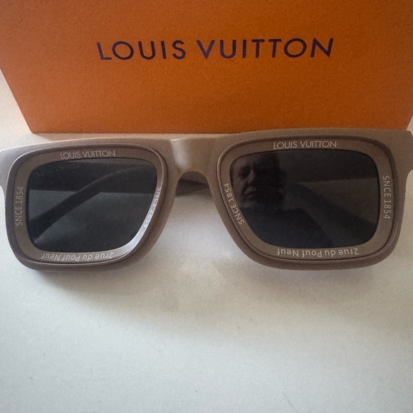 Louis Vuitton Taupe Sunglasses with Orange Box - Picture 1 of 8